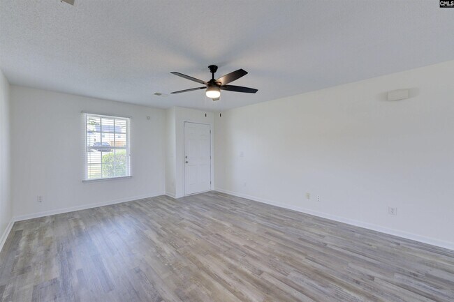 Foto del edificio - 312 E Waverly Pl Ct