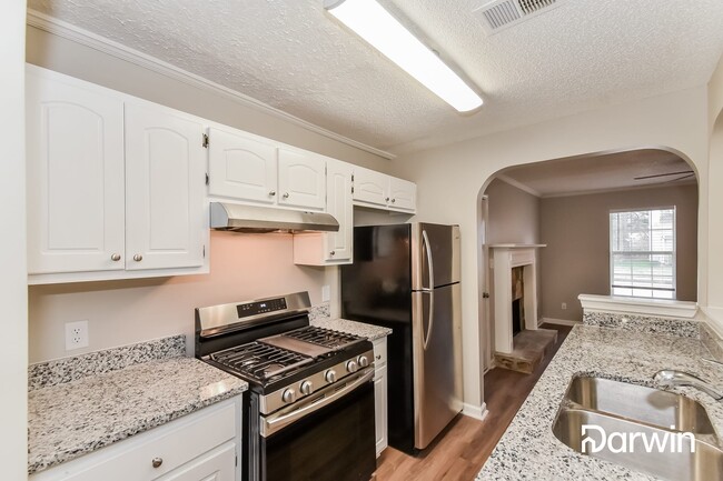 Building Photo - 1307 N Hampton Dr