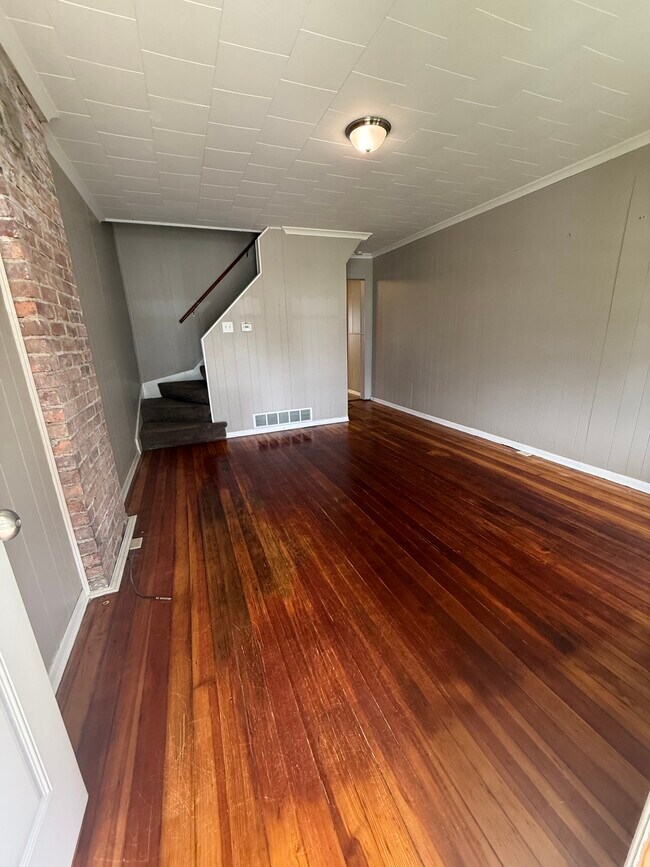 Foto del edificio - 193 Maple St