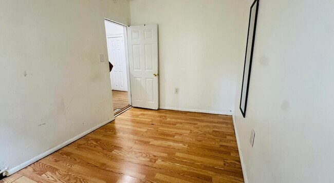 Foto del edificio - 1155 Summit Ave
