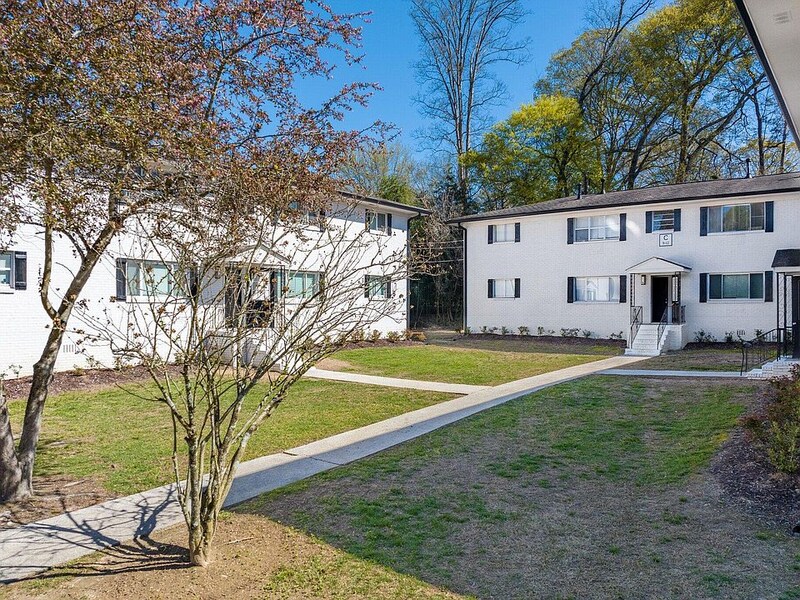 Primary Photo - 615 3rd Ave