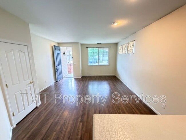 Building Photo - 9429 Gensler Ct