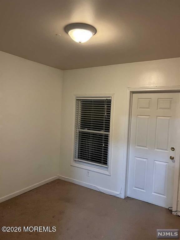 Foto del edificio - 154 Maple Ave