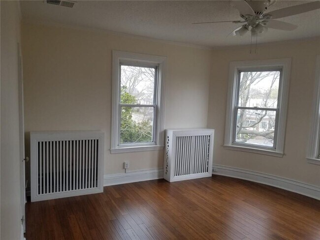 Building Photo - 205 Waterman Ave