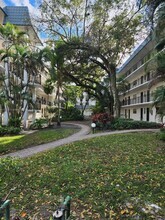 Building Photo - 3300 Spanish Moss Terrace