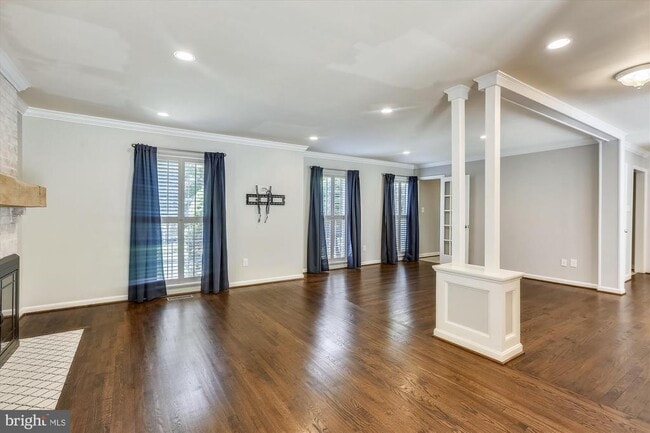 Building Photo - 4824 Flower Valley Dr