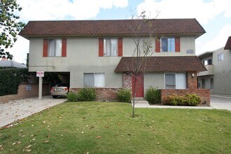 Building Photo - 10935 Peach Grove St