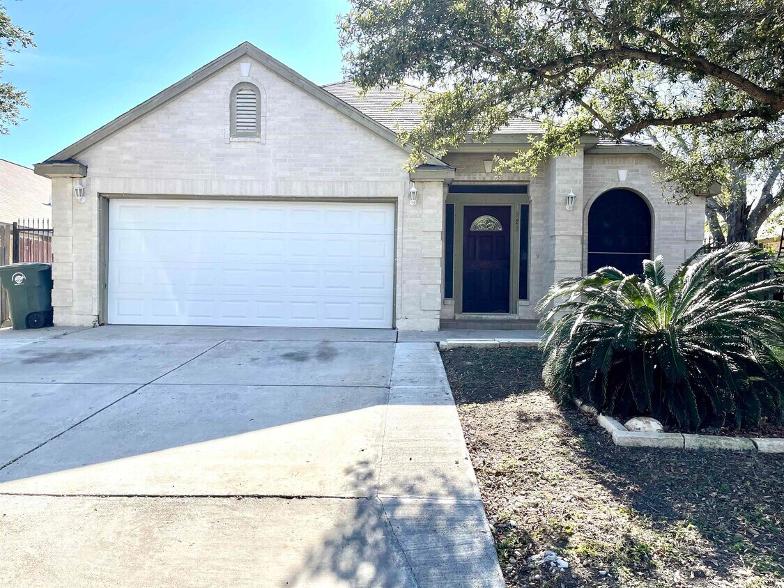 1929 Yukon Ln, Laredo, TX 78045 House Rental in Laredo, TX