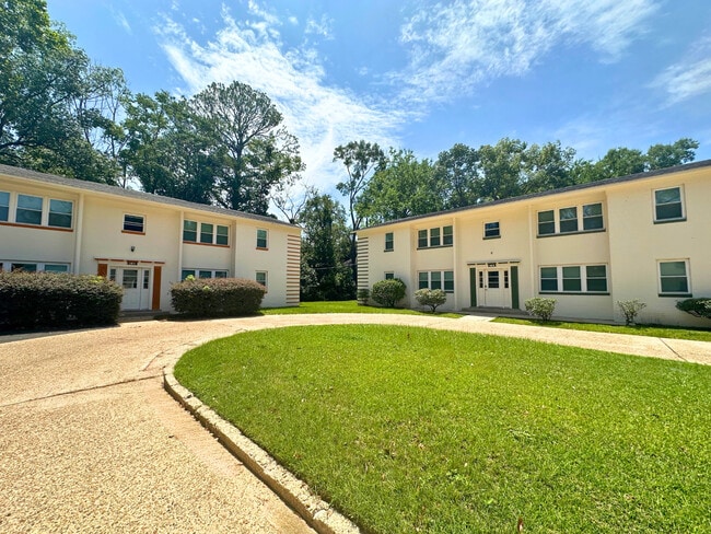 Building Photo - Stonewall Apartments