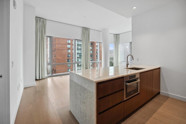 Foto del edificio - 75 Park Ln S