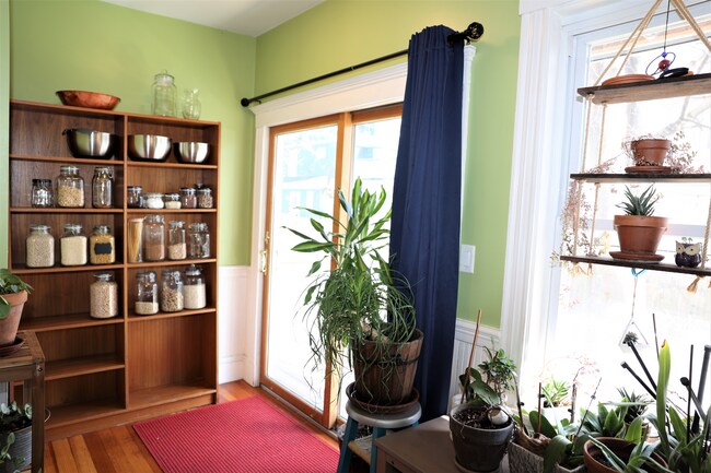 Parte trasera de la cocina - 57 Rogers Avenue