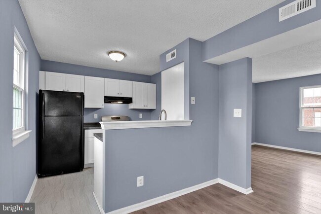 Foto del edificio - 100 Park Blvd