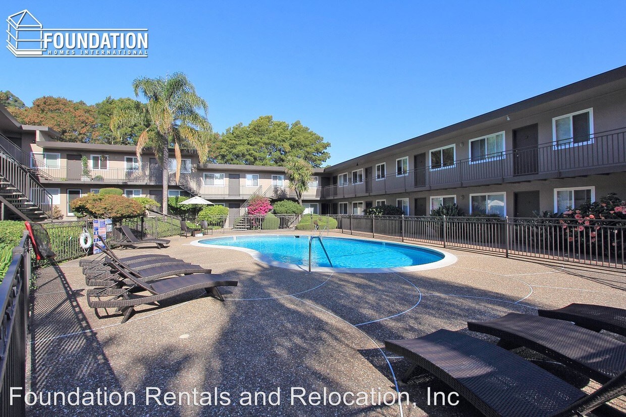Primary Photo - 777 Meadowsweet Dr