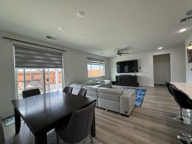Foto del edificio - 3266 Sienna Bluff Pl