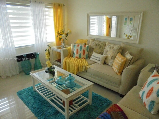 Foto del edificio - 400 Brighton J