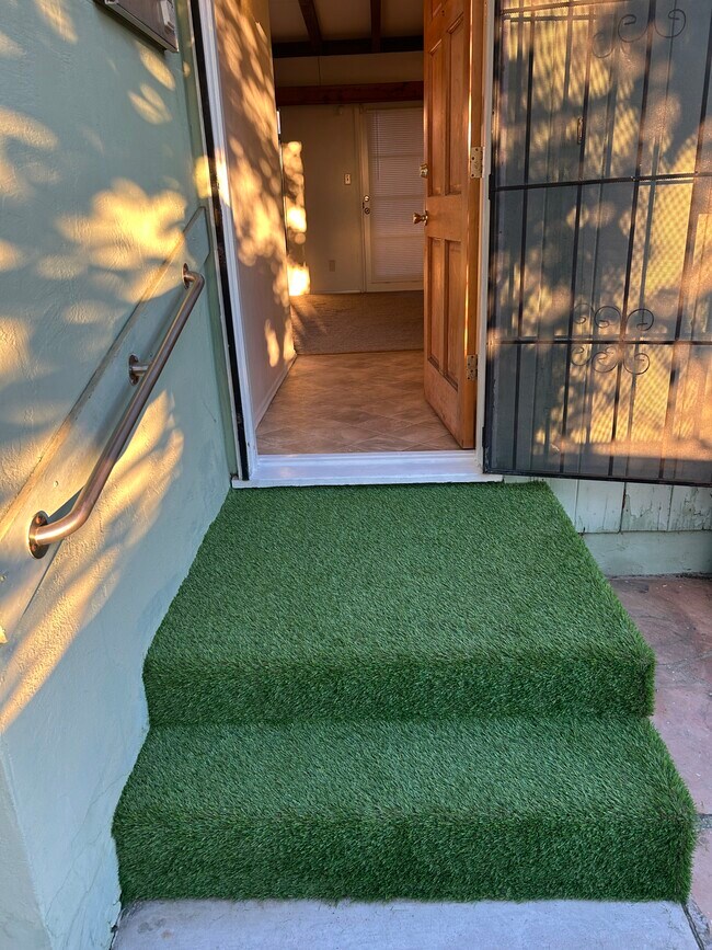 Foto del edificio - 7111 Mohawk St