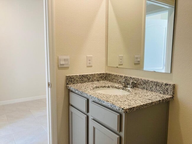 Foto del edificio - 2775 SUNNYVALE St