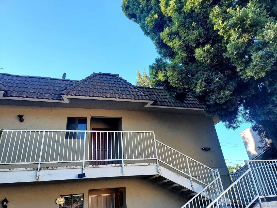 1257 E Grand Ave, Escondido, CA 92027 Townhome Rentals in Escondido