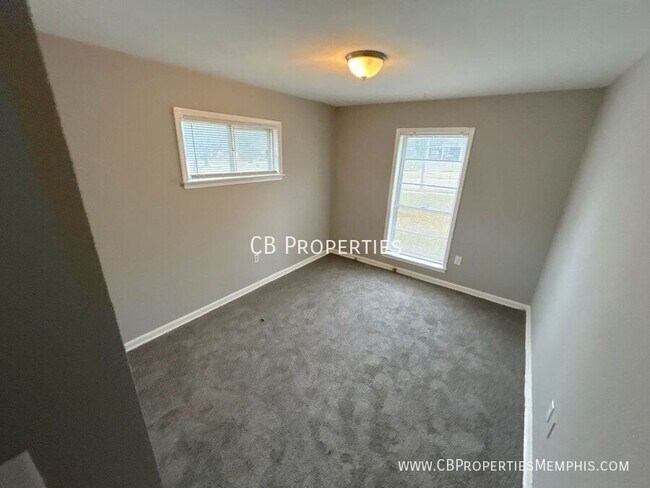 Foto del edificio - 3436 Ridgemont Ave