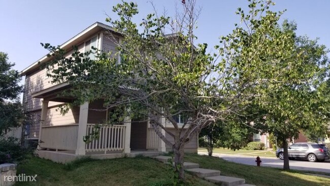 Building Photo - 3 br, 2.5 bath House - 821 Palo Duro Dr