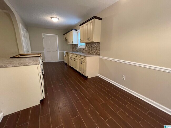 Building Photo - 1716 Wendy Cir