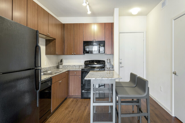 Foto del edificio - 8540 Homeplace Dr