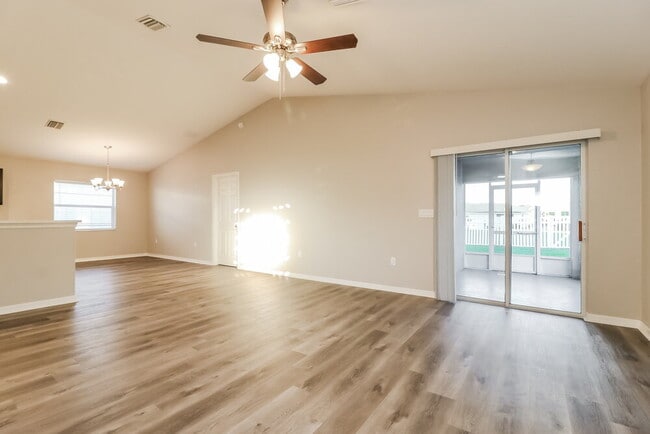 Building Photo - 6724 Bayston Hill Pl