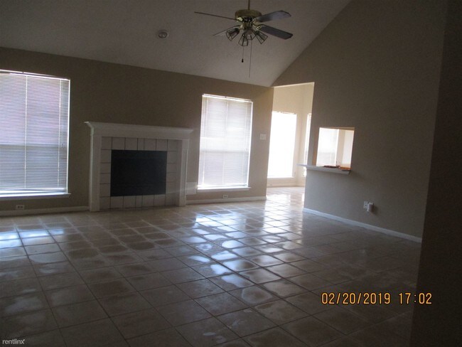 Building Photo - 4 br, 2 bath House - 8418 Rose Garden Drive