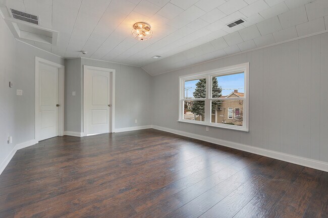 Foto del edificio - 14314 Beacon Ave