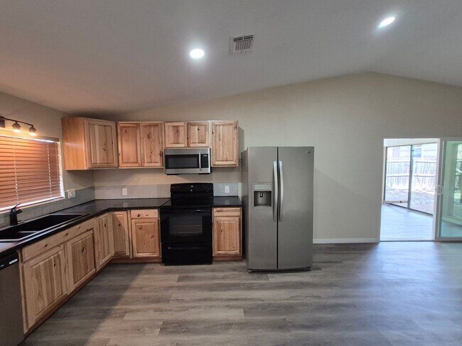 Foto del edificio - 4018 Sunrise Cove Dr