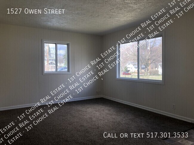Foto del edificio - 1527 Owen St
