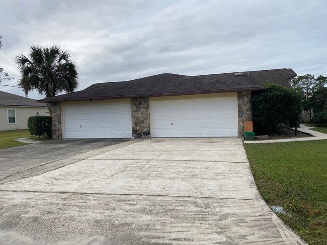 Building Photo - 4 Prosperity Ln