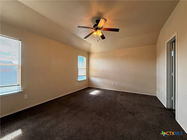 Foto del edificio - 2608 Coal Oil Dr