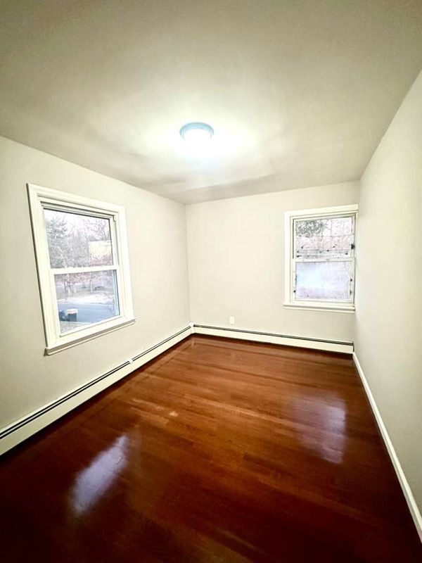 Foto del edificio - 154-35 64th Ave