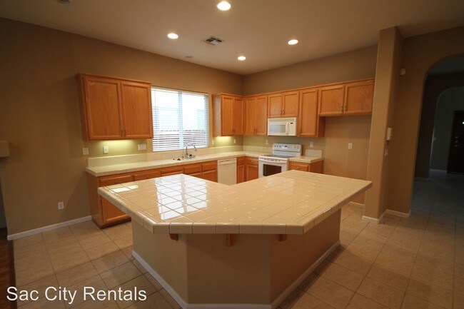 Building Photo - 6613 Pallazzo Way