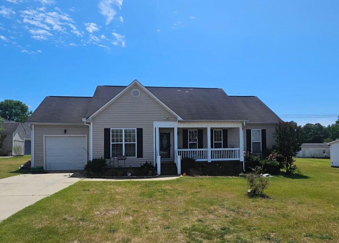 Building Photo - 75 Viola Ln