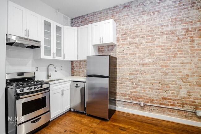 Building Photo - 345 Convent Avenue