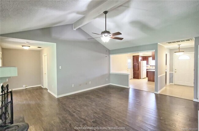 Building Photo - 6002 Running Brook Ln