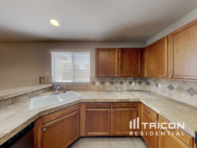 Foto del edificio - 11229 W Devonshire Avenue Phoenix AZ