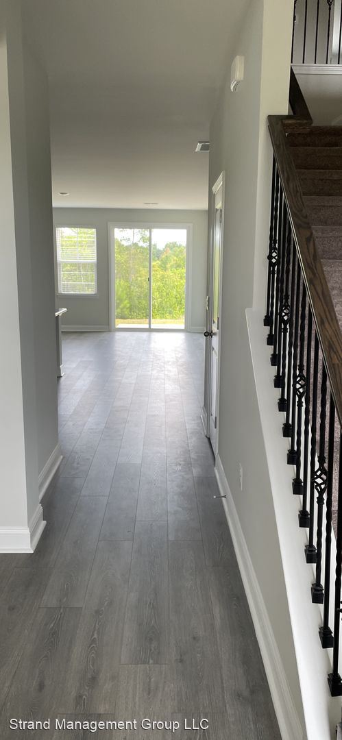 Building Photo - 5 br, 3 bath House - 1289 Baker Creek Loop