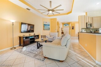 Building Photo - 349 Harvard Ln