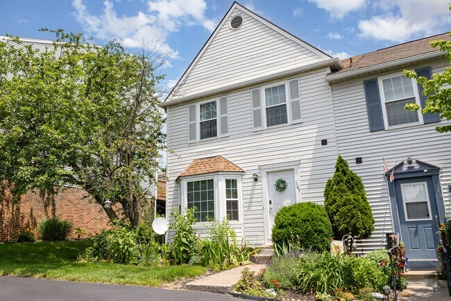 Building Photo - 145 Lincoln Ave