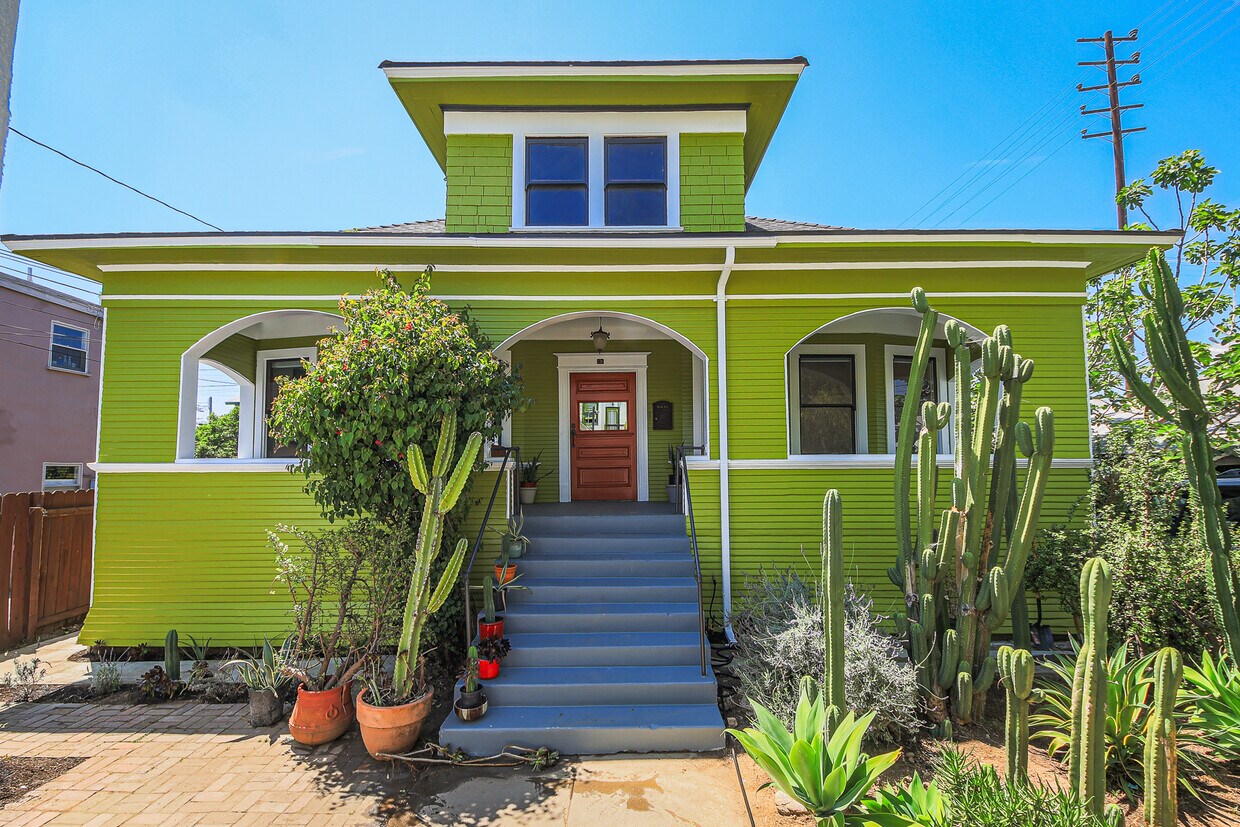 Foto principal - 136 N Ave 57