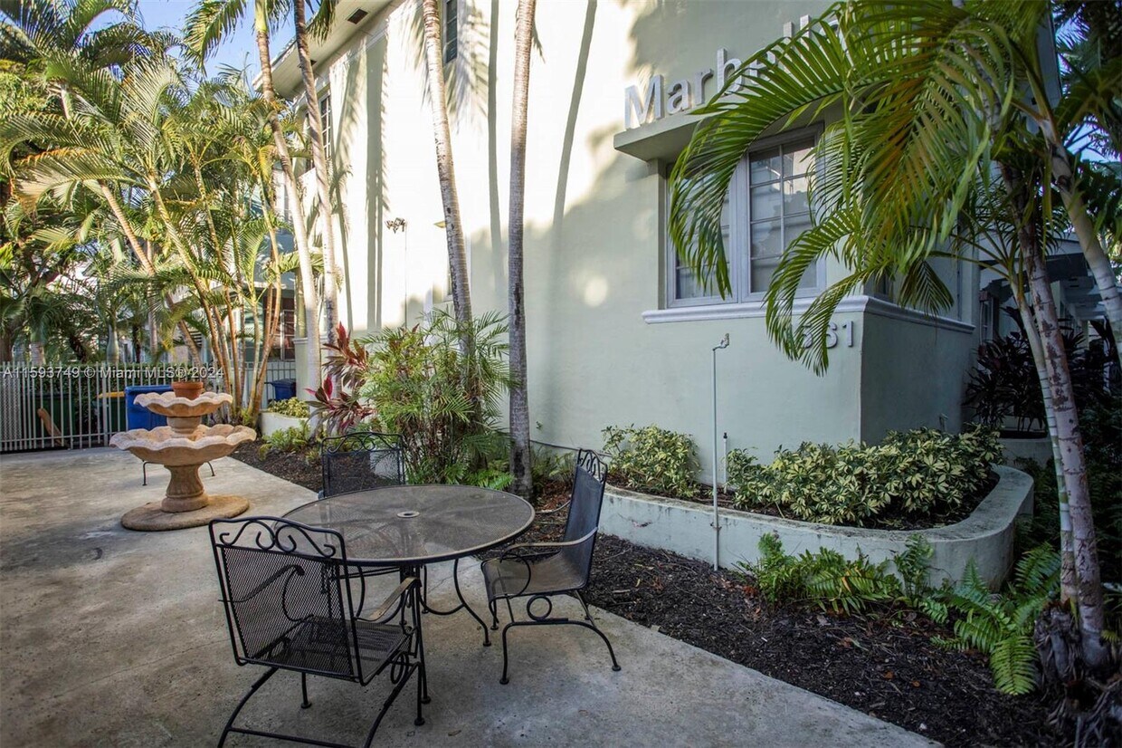 Foto principal - 1561 Lenox Ave.