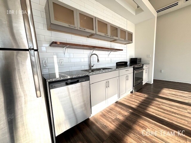 Building Photo - 1 Bedroom in Westside KC