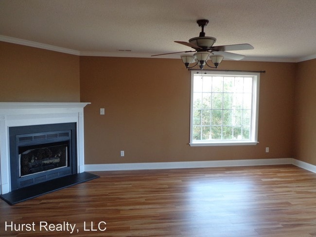 Building Photo - 328 Clam Digger Ct