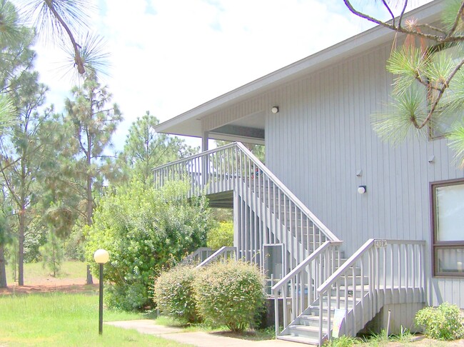 Building Photo - 435 Foxcroft Cir