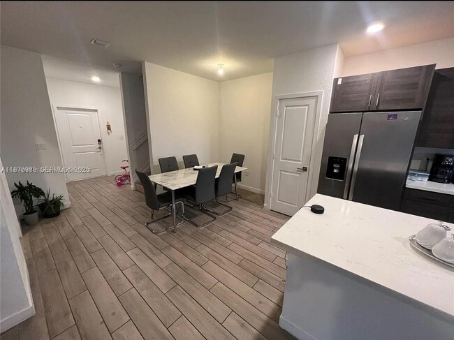 Foto del edificio - 1166 SE 23rd Ave