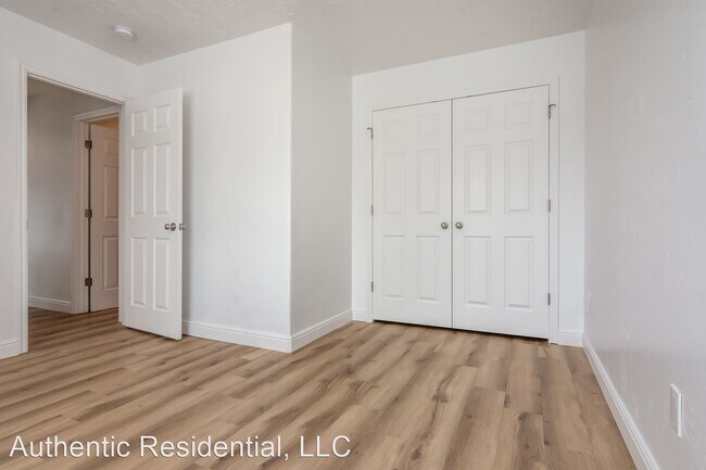Foto del edificio - 4 br, 3 bath House - 7934 N Geronimo Dr