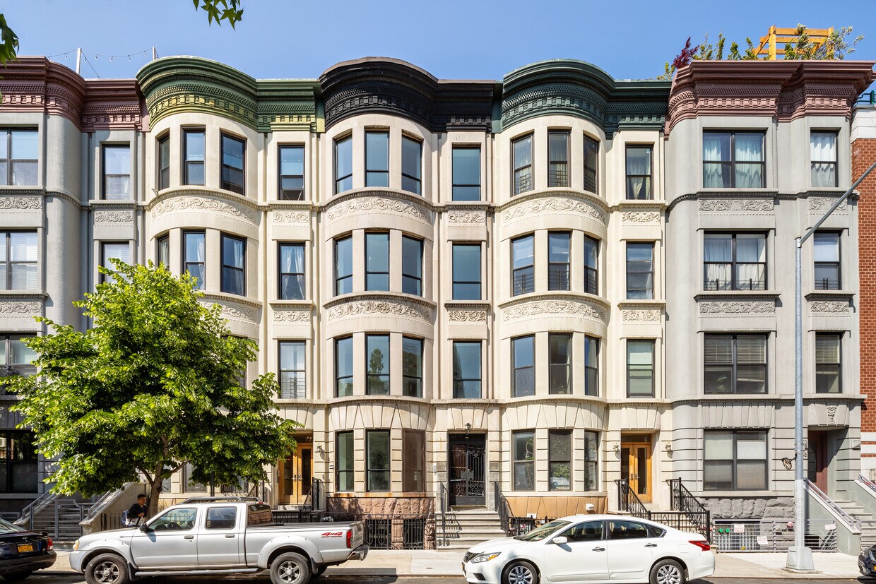 107 W 117th St New York, NY 10026 Alquileres en New York, NY